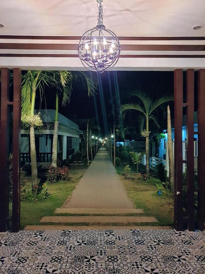 Orlando'S Beach Resort And Events Place Lemery Exterior photo